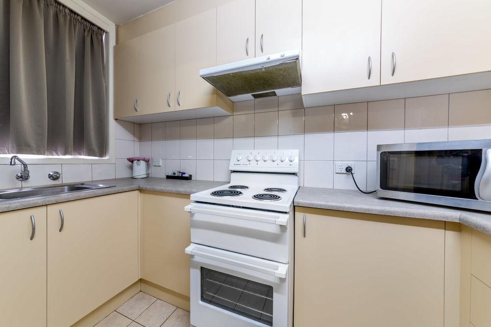 Melbourne'S Princes Park Hotel Екстер'єр фото